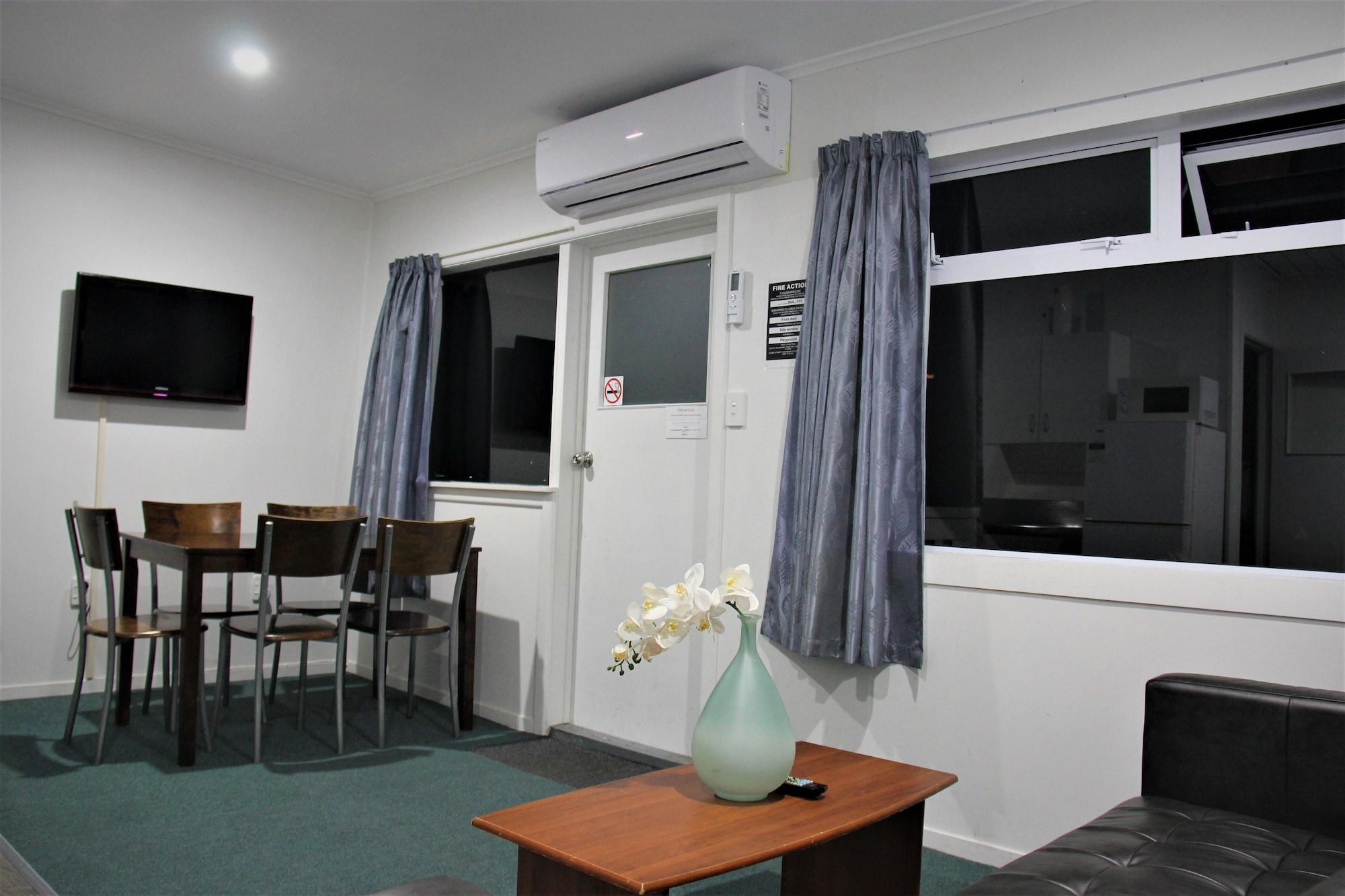 โรโตรัว ไฮด์อะเวย์ ลอดจ์ Motel ภายนอก รูปภาพ